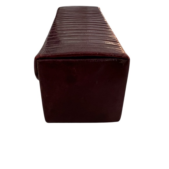 Travel lipstick or contact lens case Leather w/ inside mirror with snap closure - Picture 3 of 7